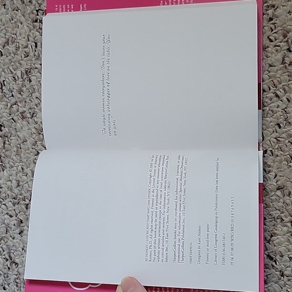 2005 You're Not That Into Him Either by Ian Kerner, PhD Hardcover Mint Condition - Picture 2 of 5